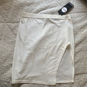 Cream skirt 🤍